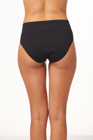 Alamae Core Collection Seamless Hipster in Black - ALAMAE