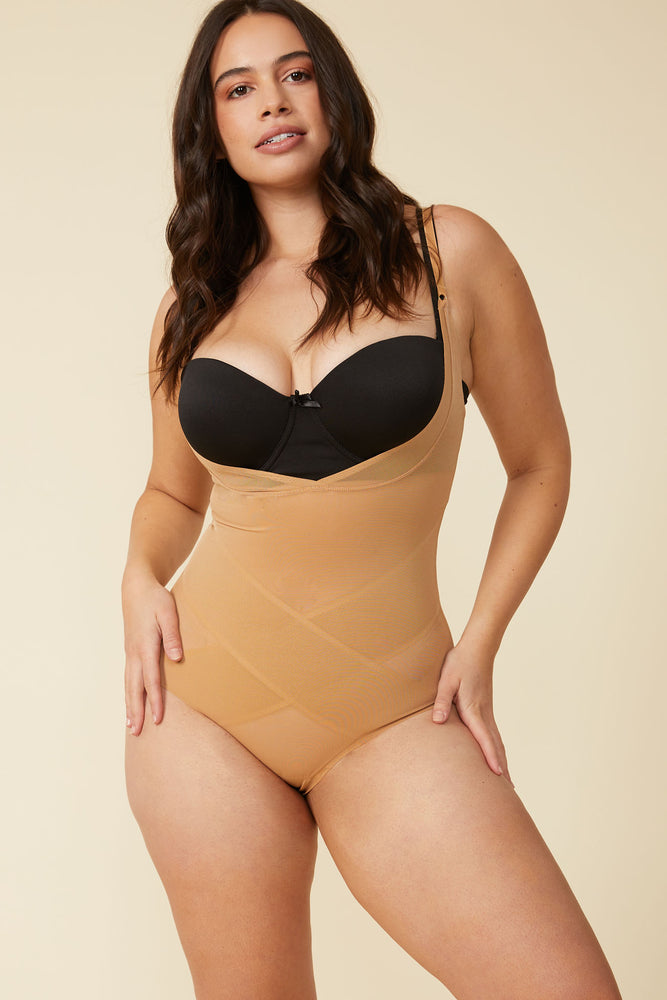 
                
                    Load image into Gallery viewer, Simone Bodysuit in Nude - ALAMAE
                
            